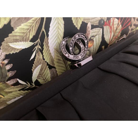 Santi Pleated Perfection Satin Black Evening Bag + Rhinestone Closure + Chain - Picture 7 of 8